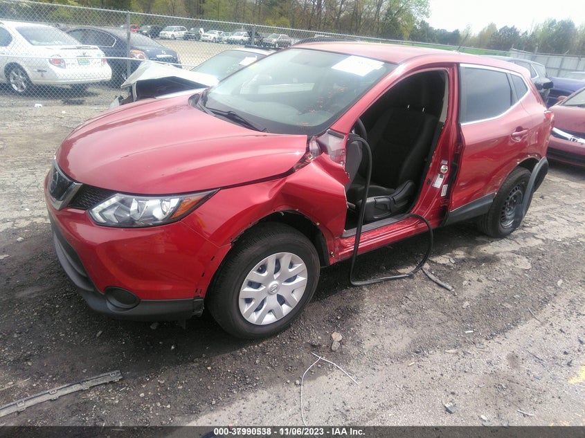 2018 NISSAN ROGUE SPORT auction photo 2