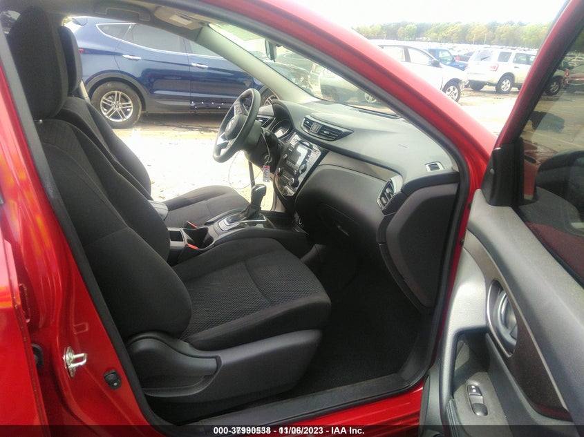 2018 NISSAN ROGUE SPORT auction photo 5