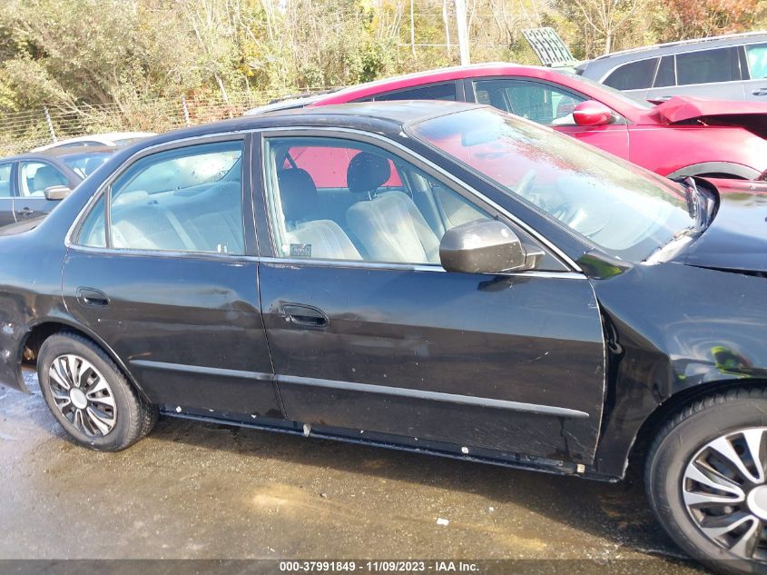 2000 Honda Accord 2.3 Lx VIN: 1HGCG5648YA070692 Lot: 37991849