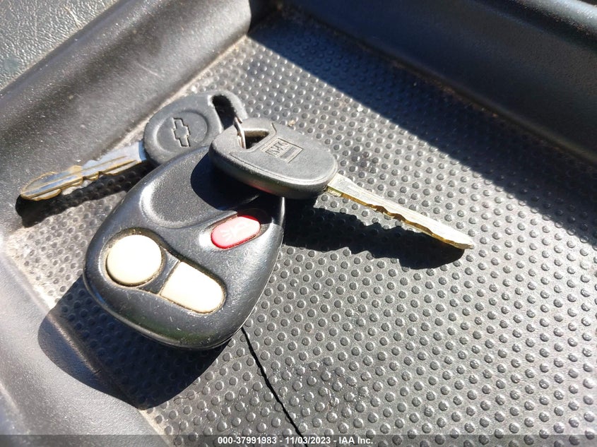 2002 Chevrolet Silverado 1500 Ls VIN: 2GCEK19V621370915 Lot: 37991983