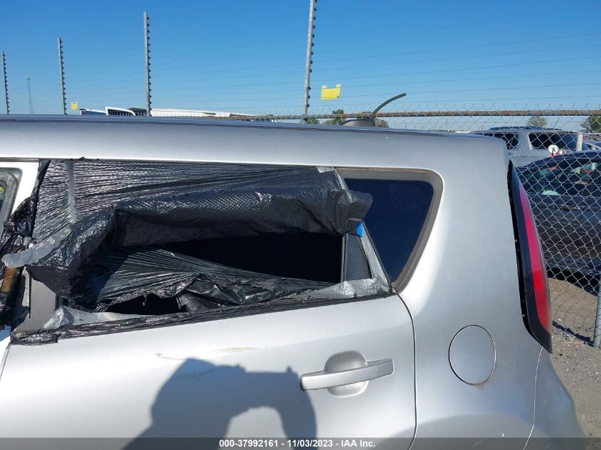 2017 Kia Soul + VIN: KNDJP3A51H7421434 Lot: 37992161