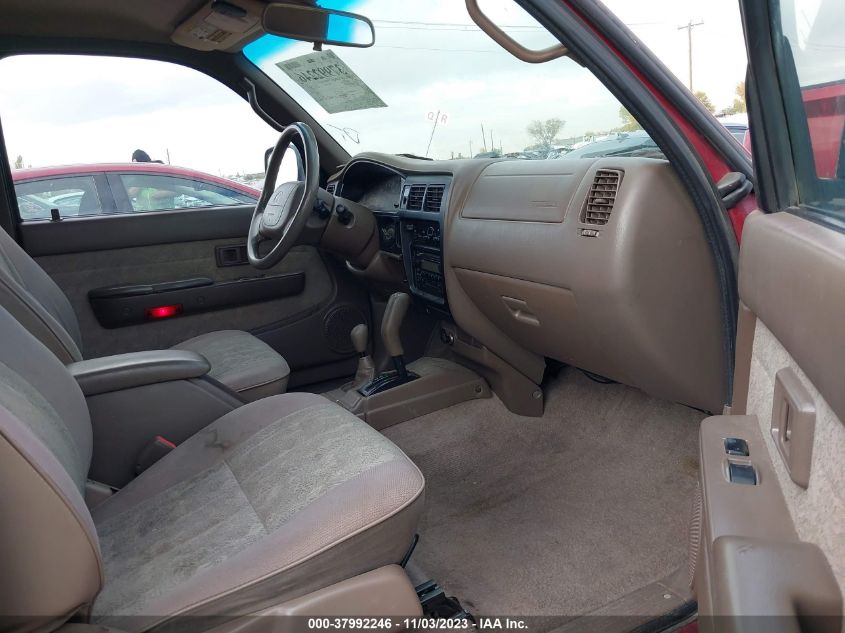 2000 Toyota Tacoma Base V6 VIN: 4TAWN72N7YZ589807 Lot: 37992246