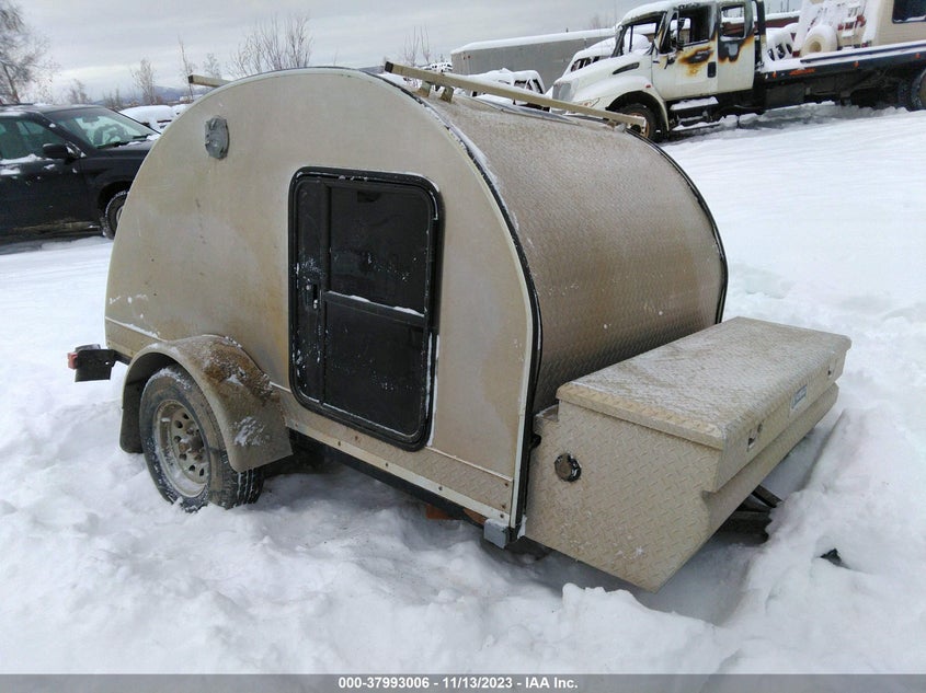 2015 UTILITY TRAILER