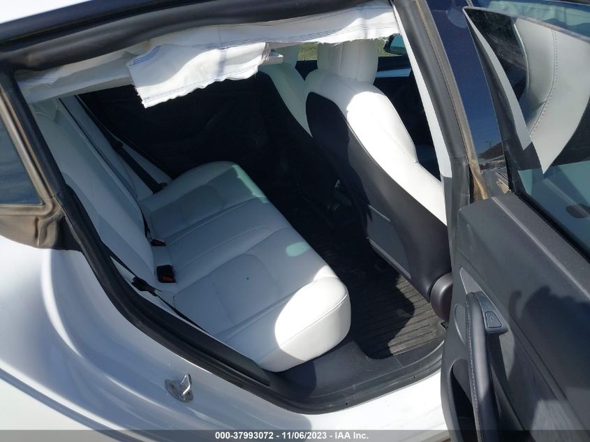 Фото: 5YJ3E1EB6MF015625 - 8