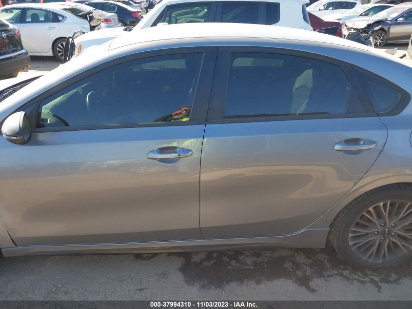 2022 Kia Forte Gt-Line VIN: 3KPF54AD7NE481755 Lot: 37994310