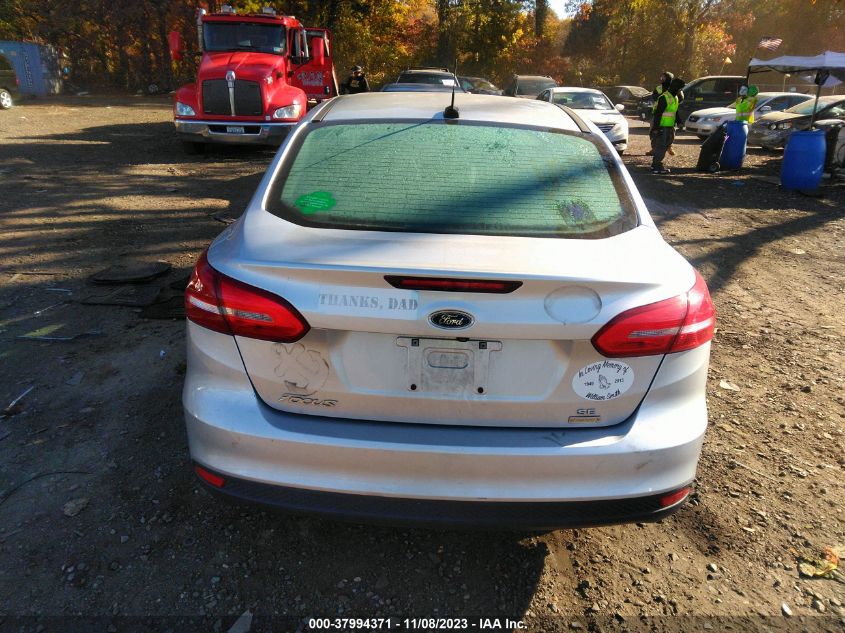 2018 Ford Focus Se VIN: 1FADP3FE2JL318418 Lot: 40759033