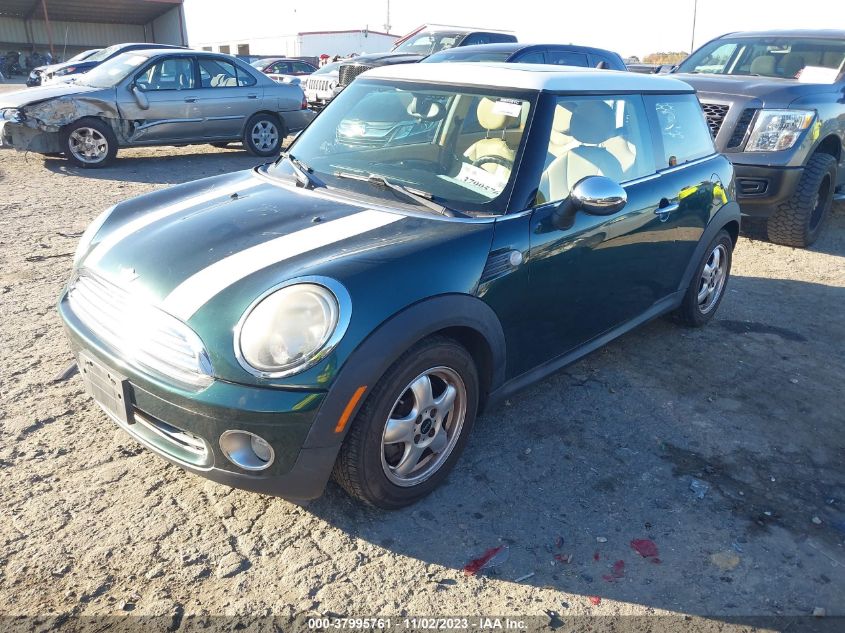 2007 Mini Cooper VIN: WMWMF33597TT58177 Lot: 37995761