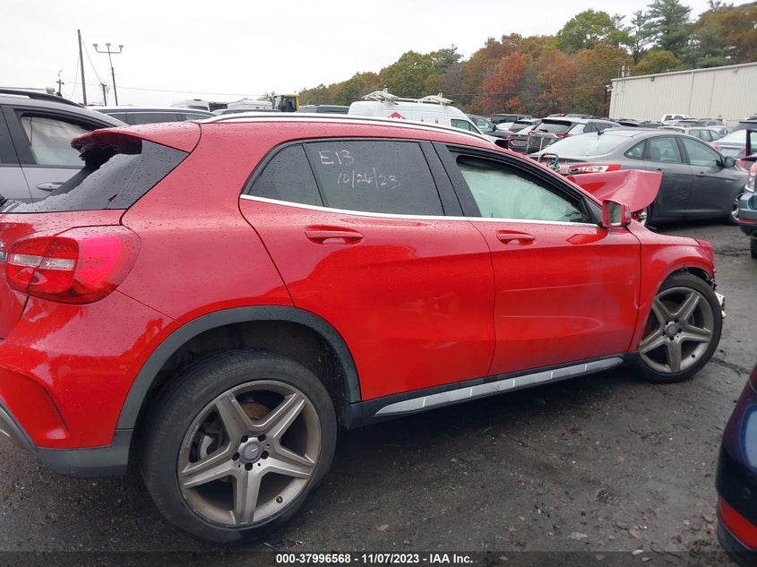 2015 MERCEDES-BENZ GLA 250 - WDCTG4GB8FJ071659
