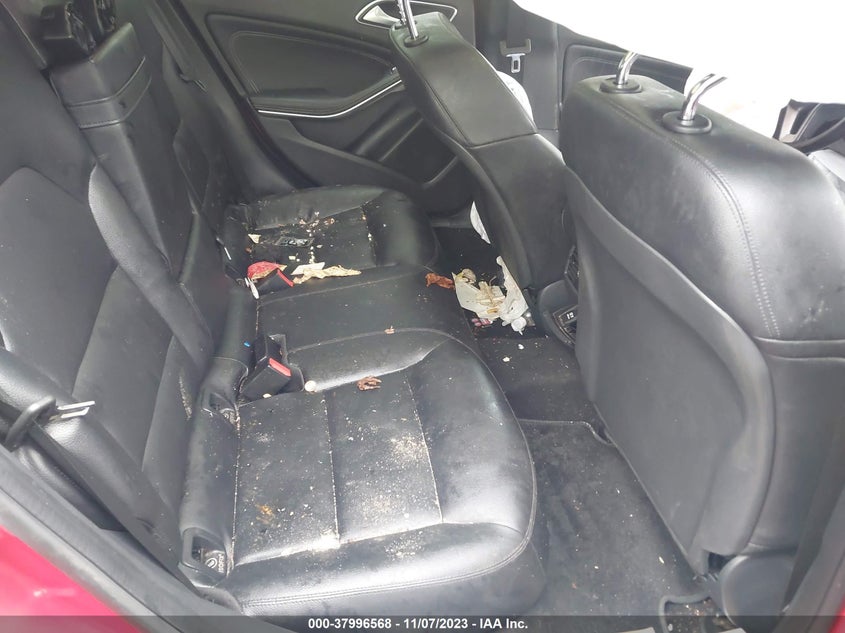 2015 MERCEDES-BENZ GLA 250 - WDCTG4GB8FJ071659