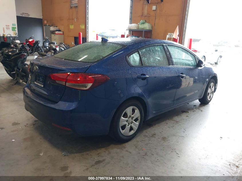 2018 Kia Forte Lx VIN: 3KPFK4A7XJE258722 Lot: 37997834