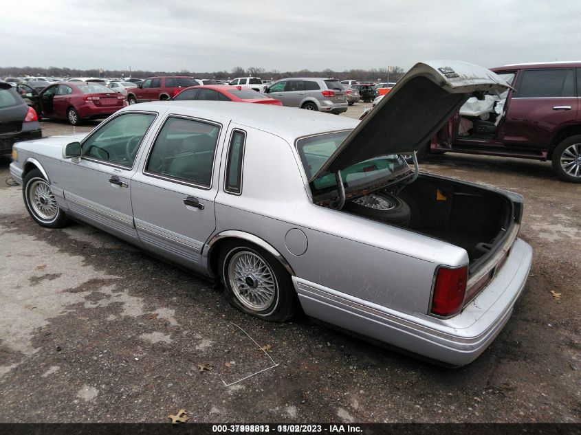 1996 Lincoln Town Car Sgn/Dmnd Anv/Cypress/Jn VIN: 1LNLM82W2TY646529 Lot: 37998813