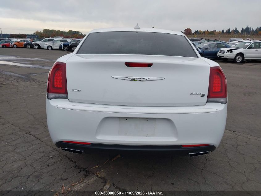 2C3CCAGGXJH267273 2018 Chrysler 300 300S Awd