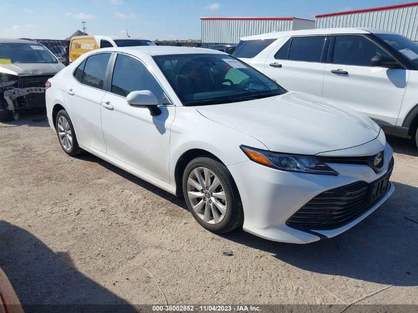 2019 Toyota Camry Le VIN: 4T1B11HK2KU769513 Lot: 38002852