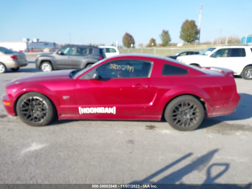 2005 Ford Mustang Gt Deluxe/Gt Premium VIN: 1ZVHT82H755146656 Lot: 38002949