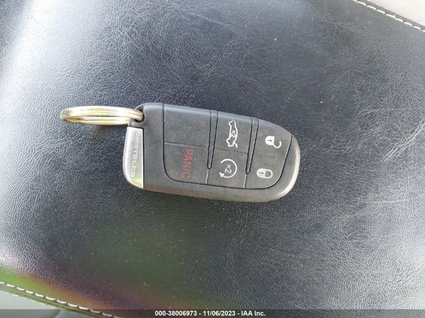 2013 Chrysler 300 Motown VIN: JN1BJ1CP5HW025783 Lot: 38006973