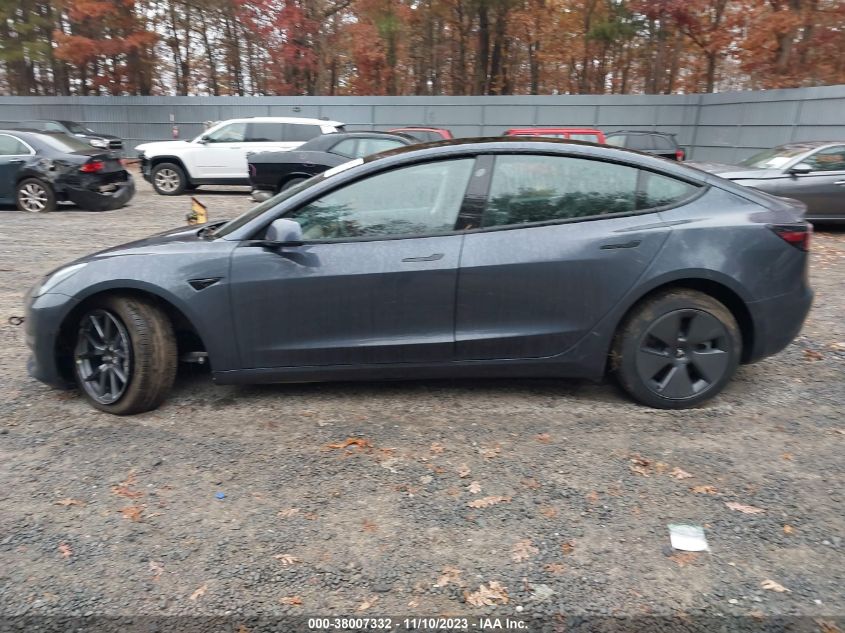 5YJ3E1EA7NF339952 2022 Tesla Model 3 Rear-Wheel Drive