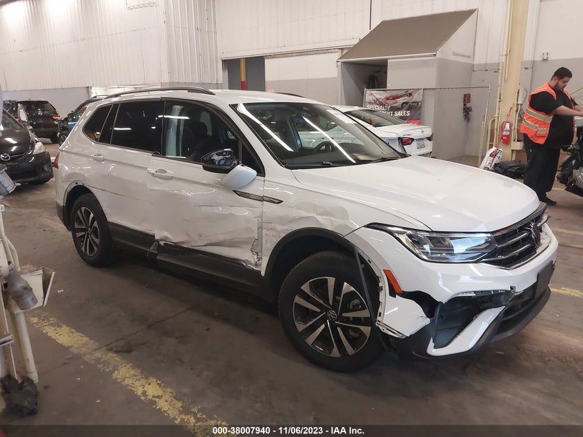 2022 Volkswagen Tiguan 2.0T S VIN: 3VV1B7AX2NM030285 Lot: 38007940