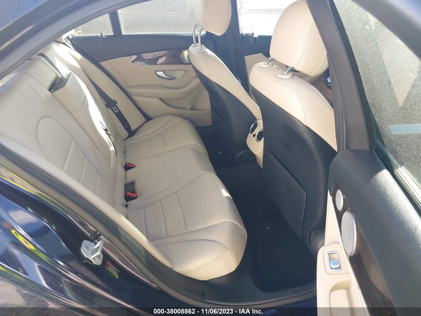 2015 Mercedes-Benz C 300 Sport 4Matic/Luxury 4Matic/4Matic VIN: 55SWF4KB0FU014522 Lot: 38008862