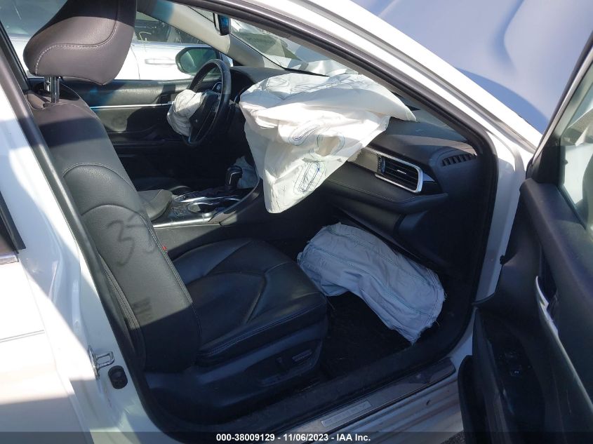 4T1B61HK7JU010937 2018 Toyota Camry Xse