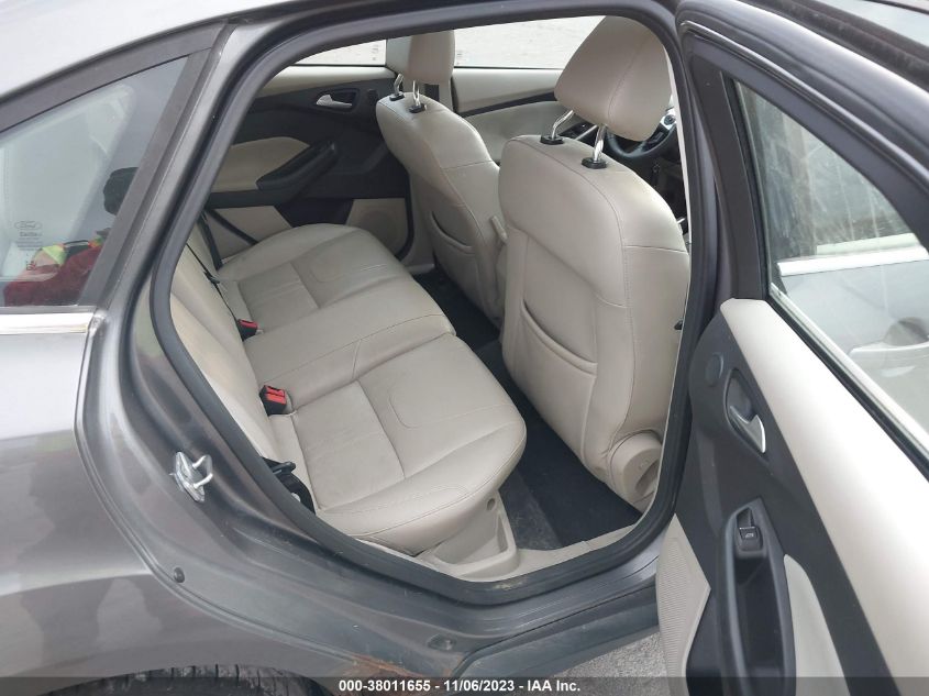 1FAHP3H26CL128919 2012 Ford Focus Sel