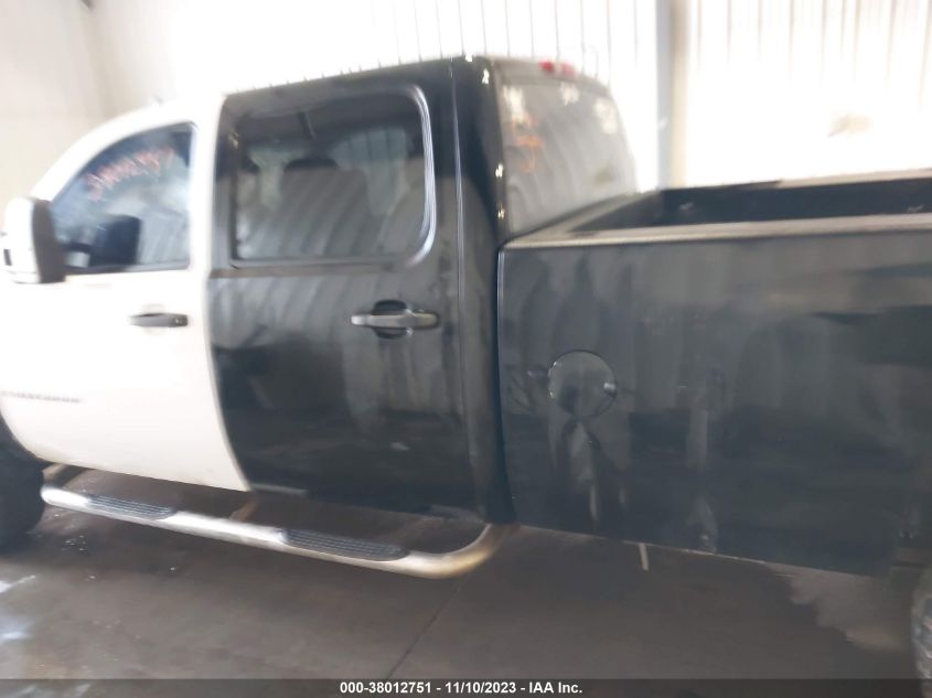 2009 Chevrolet Silverado 2500Hd Work Truck VIN: 1GCHK43K89F116087 Lot: 38012751