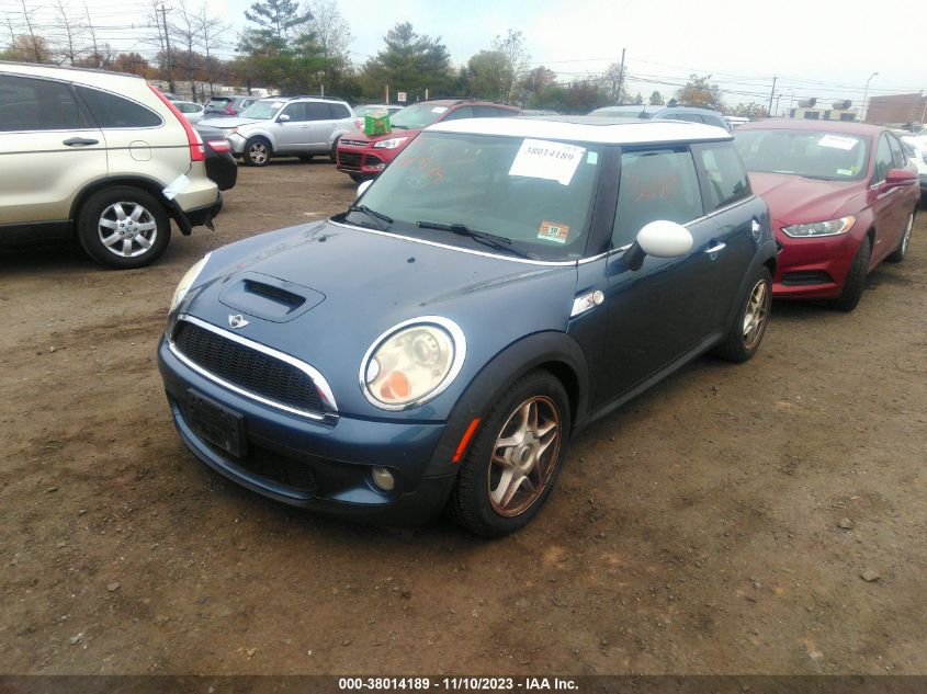 2009 Mini Cooper S S VIN: WMWMF735X9TW86217 Lot: 38014189