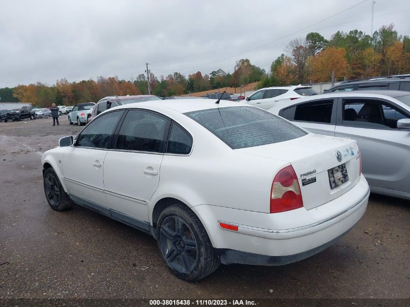 2002 Volkswagen Passat Glx VIN: WVWTH63B52P170807 Lot: 38015438