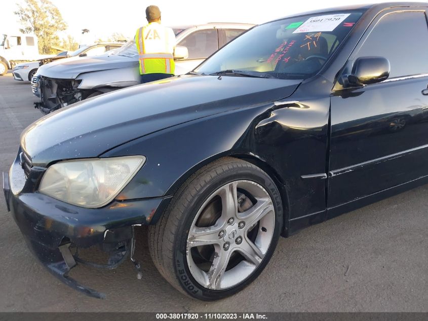 2003 Lexus Is 300 Base W/5-Speed Auto VIN: JTHBD192230069797 Lot: 38017920