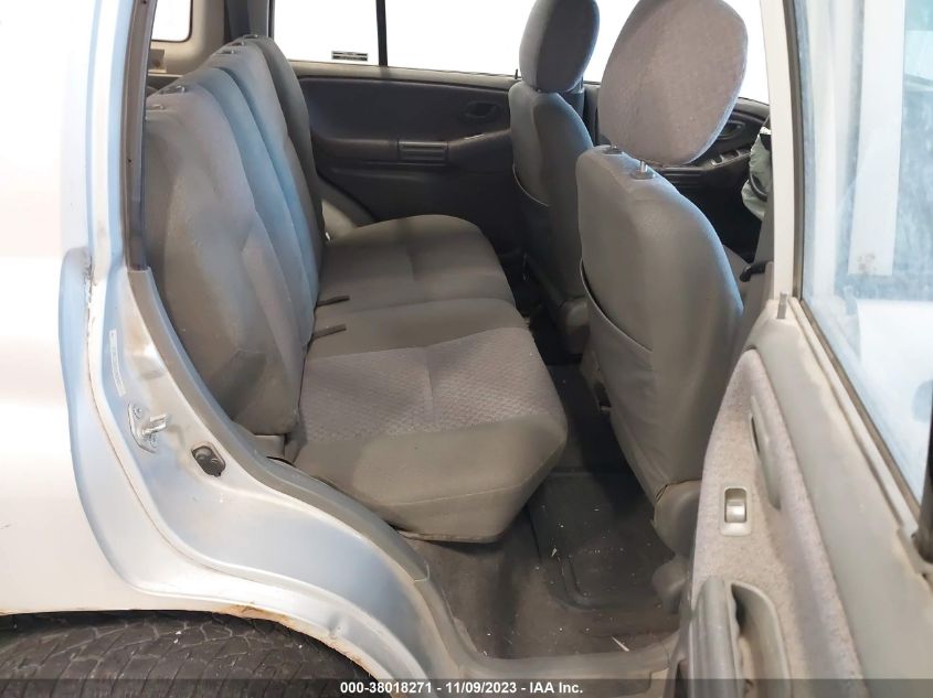 1999 Chevrolet Tracker VIN: 2CNBJ13C0X6903957 Lot: 38018271