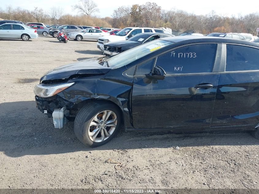 2019 Chevrolet Cruze Ls VIN: 1G1BC5SM4K7151004 Lot: 38018420