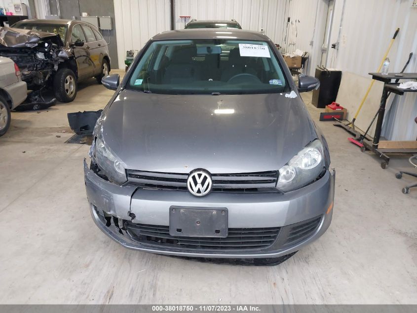 2011 Volkswagen Golf 2.5L 2-Door VIN: WVWAB7AJXBW057126 Lot: 38018750