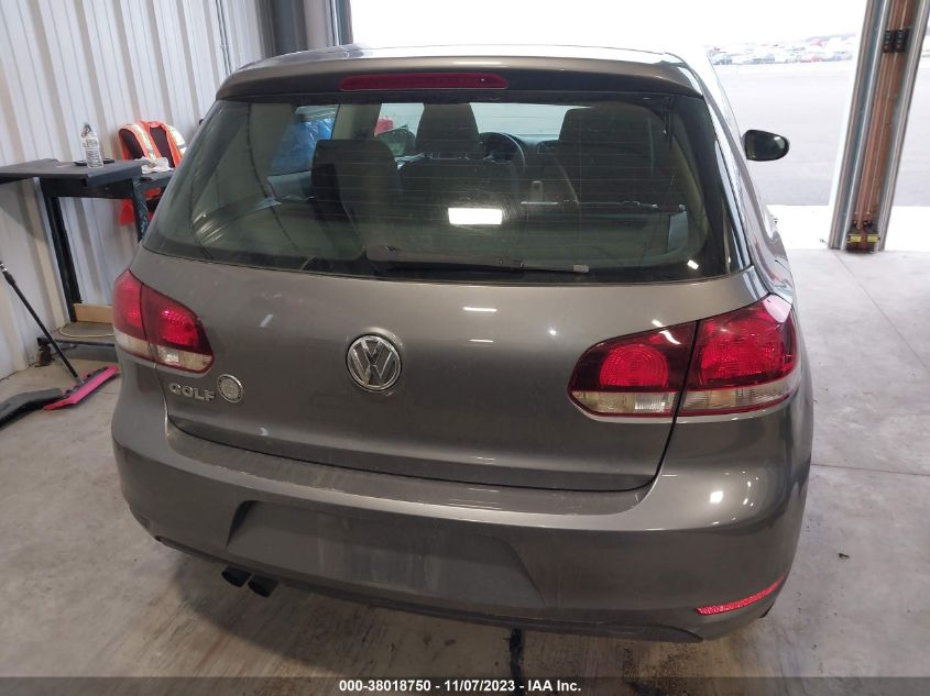 2011 Volkswagen Golf 2.5L 2-Door VIN: WVWAB7AJXBW057126 Lot: 38018750