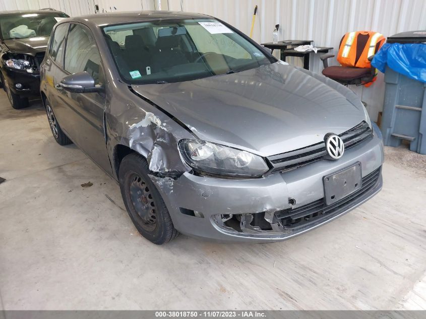 2011 Volkswagen Golf 2.5L 2-Door VIN: WVWAB7AJXBW057126 Lot: 38018750