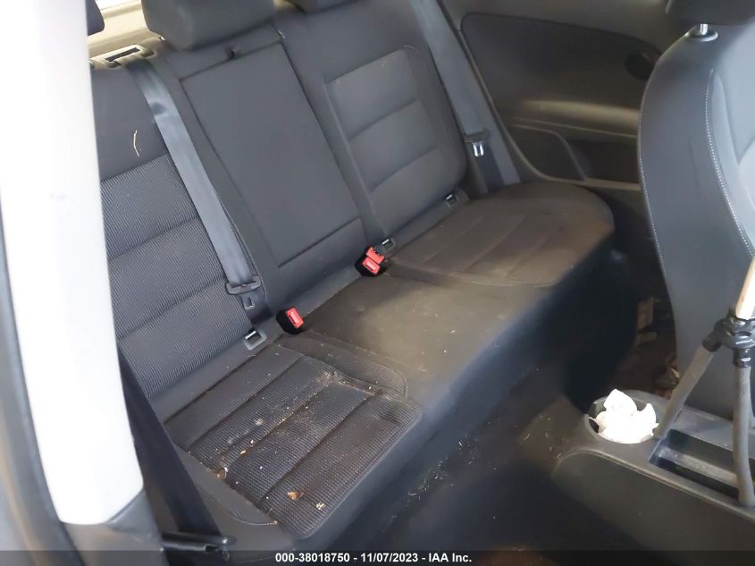 2011 Volkswagen Golf 2.5L 2-Door VIN: WVWAB7AJXBW057126 Lot: 38018750