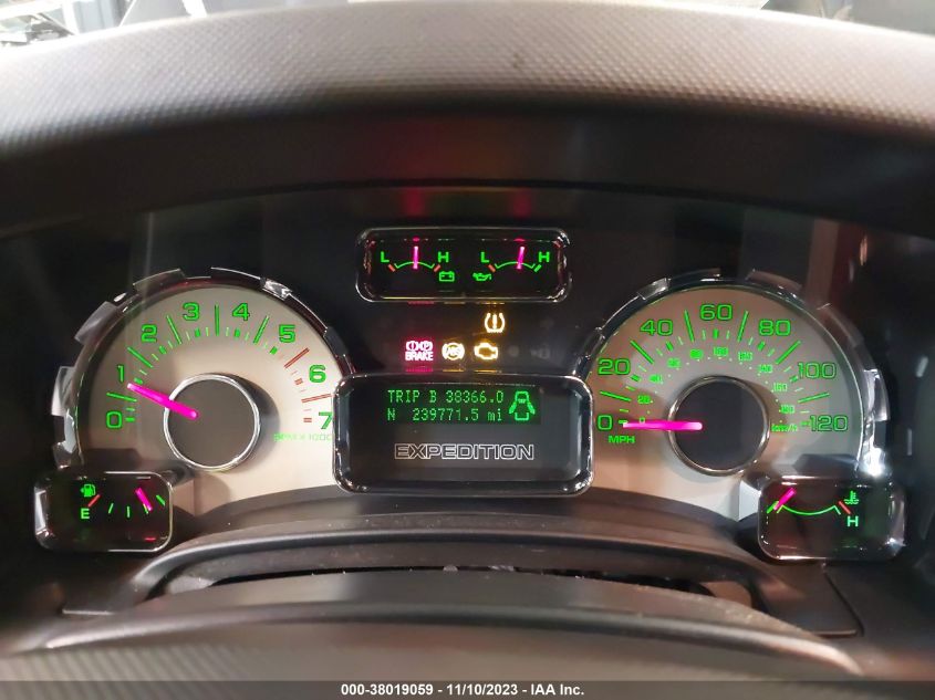 2007 Ford Expedition El Eddie Bauer VIN: 1FMFK18507LA32655 Lot: 38019059