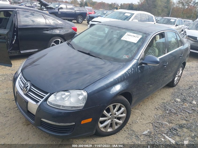 2010 Volkswagen Jetta Sedan Se VIN: 3VWRX7AJ3AM027658 Lot: 38019829