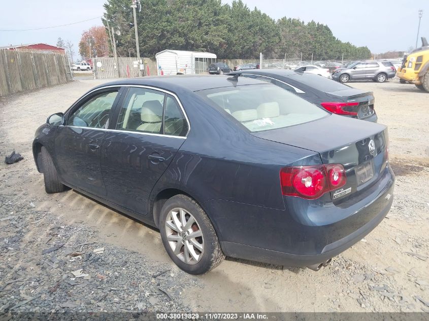 2010 Volkswagen Jetta Sedan Se VIN: 3VWRX7AJ3AM027658 Lot: 38019829