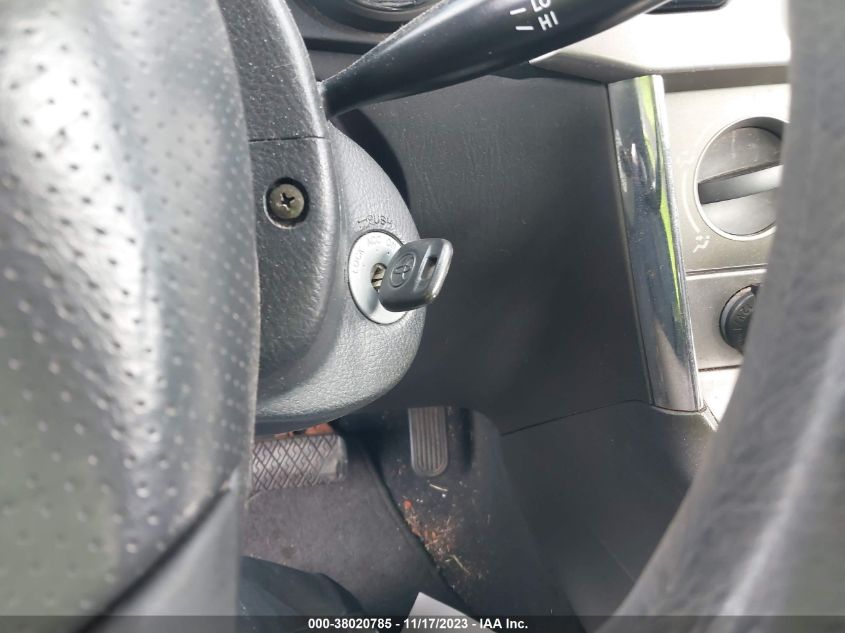 2004 Toyota Matrix Standard VIN: 2T1KR32E94C189297 Lot: 38020785