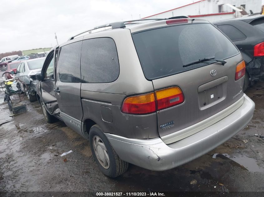 1999 Toyota Sienna Le/Xle VIN: 4T3ZF13C4XU104241 Lot: 38021527