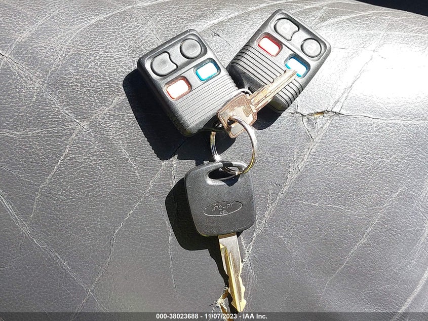 2004 Ford Mustang Gt VIN: 1FAFP42X84F135372 Lot: 38023688