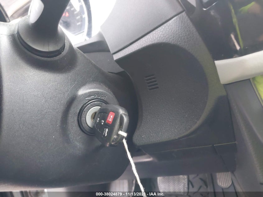 2014 Toyota Corolla Le VIN: 2T1BURHE7EC190331 Lot: 38024879