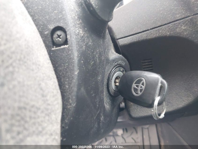 2T1BURHE3HC945124 2017 Toyota Corolla Le