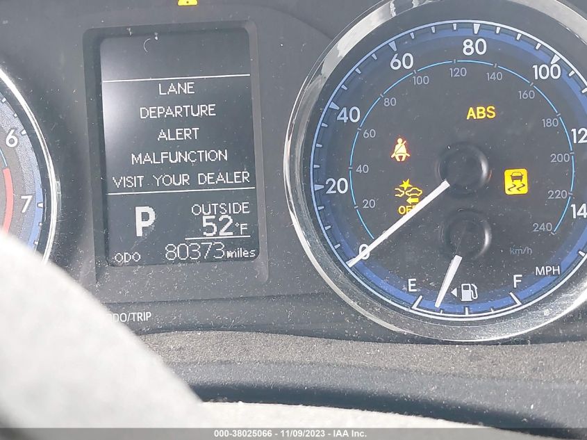 2T1BURHE3HC945124 2017 Toyota Corolla Le