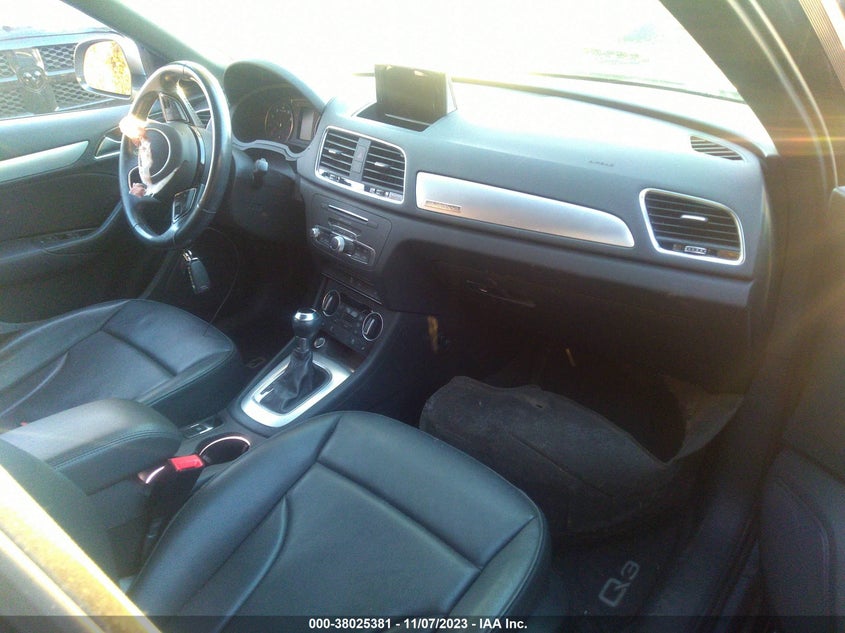 2017 Audi Q3 2.0T Premium VIN: WA1JCCFS6HR011284 Lot: 38025381