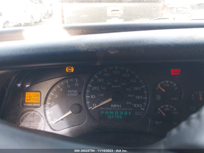 2000 Chevrolet Suburban Ls VIN: 3GNFK16T5YG227856 Lot: 38025794