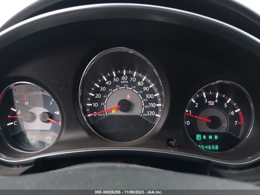 2013 Chrysler 200 Touring VIN: 1C3CCBBB2DN558038 Lot: 38026295