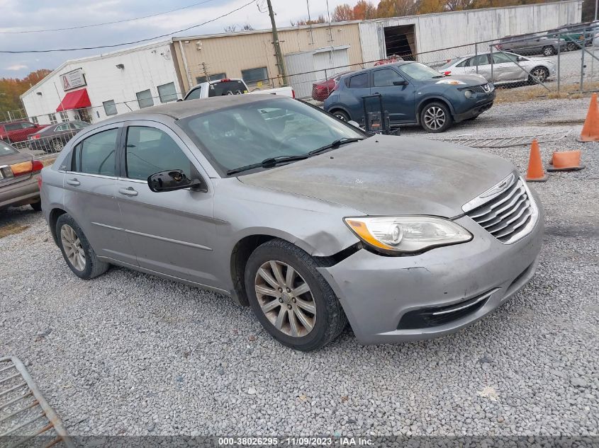 2013 Chrysler 200 Touring VIN: 1C3CCBBB2DN558038 Lot: 38026295