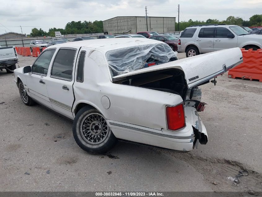 1997 Lincoln Town Car Executive VIN: 1LNLM81WXVY759293 Lot: 38032845