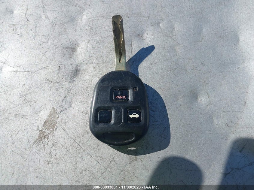 2005 Lexus Es 330 VIN: JTHBA30G755070379 Lot: 38033801