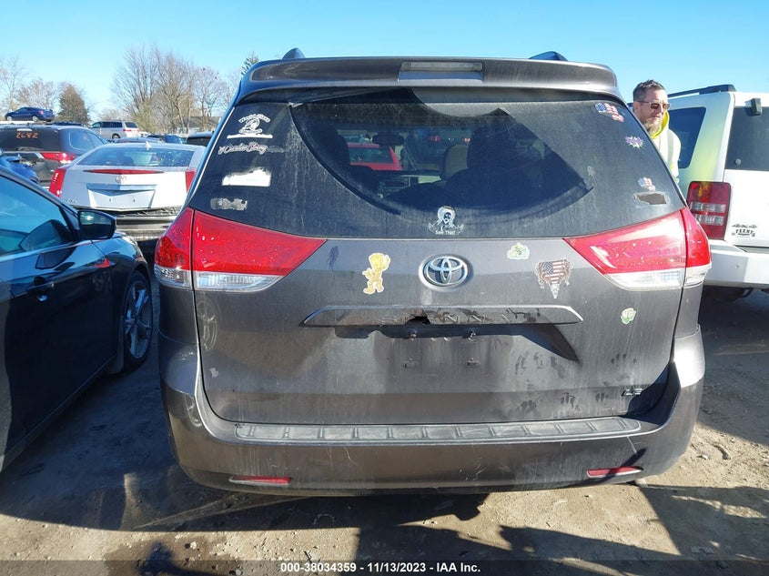 2013 Toyota Sienna Le V6 8 Passenger VIN: 5TDKK3DC6DS313405 Lot: 38034359